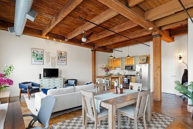 60 Dudley St 322, Chelsea, MA 02150