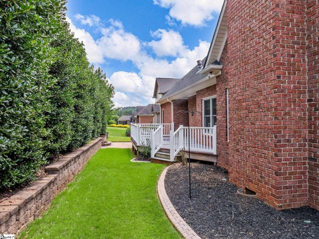 351 S Woodfin Ridge Drive, Inman, SC 29349