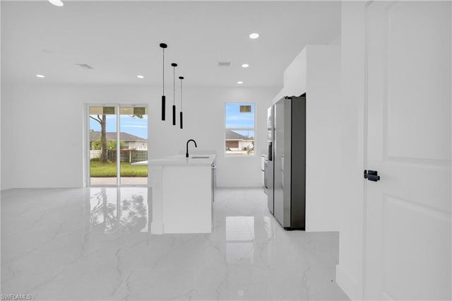 2614 19th ST W, Lehigh Acres, FL 33971