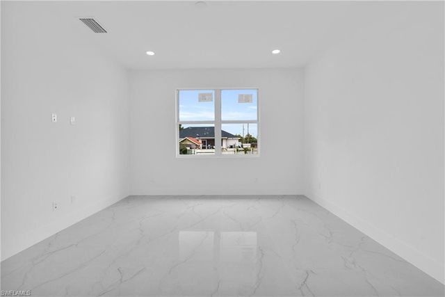 2614 19th ST W, Lehigh Acres, FL 33971