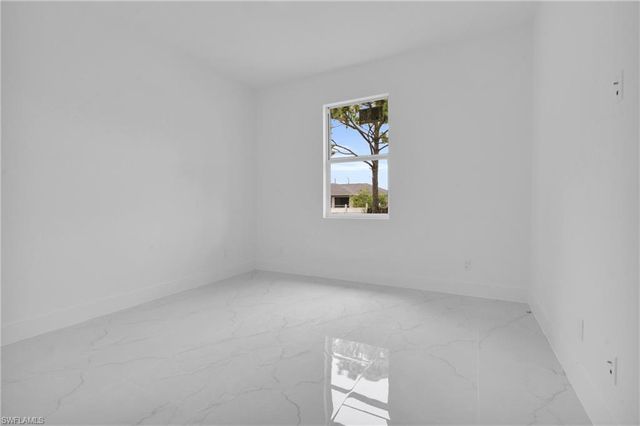 2614 19th ST W, Lehigh Acres, FL 33971