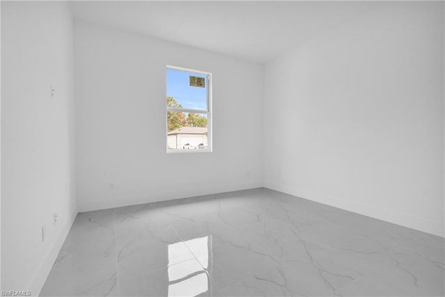 2614 19th ST W, Lehigh Acres, FL 33971