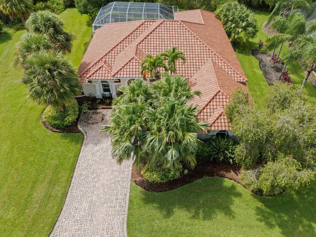 1190 SW Mirror Lake Cove, Port St Lucie, FL 34953
