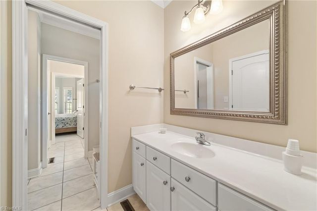 134 Graywood Court, Advance, NC 27006