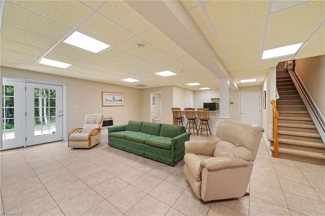 134 Graywood Court, Advance, NC 27006