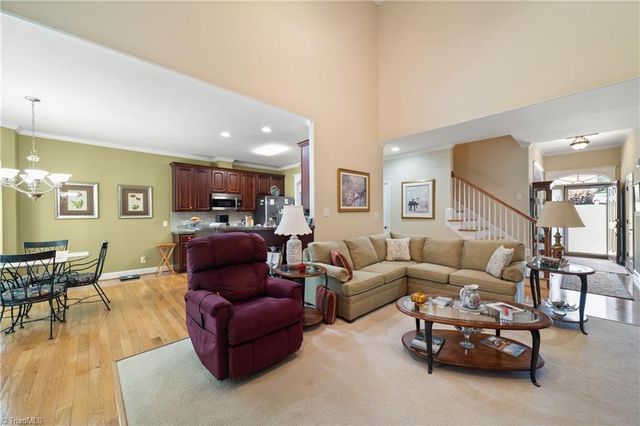 134 Graywood Court, Advance, NC 27006