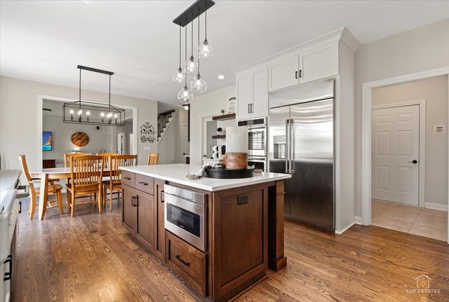 3848 Junebreeze Lane, Naperville, IL 60564