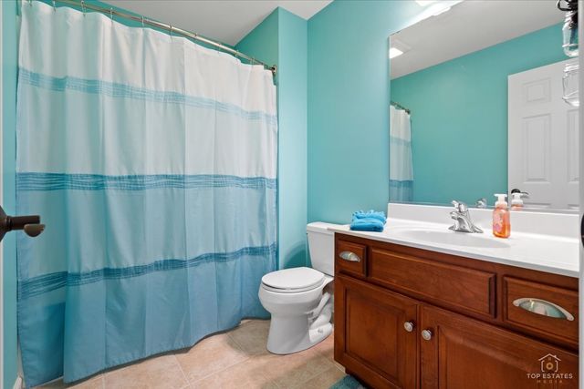 3848 Junebreeze Lane, Naperville, IL 60564