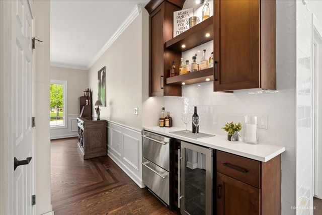 3848 Junebreeze Lane, Naperville, IL 60564