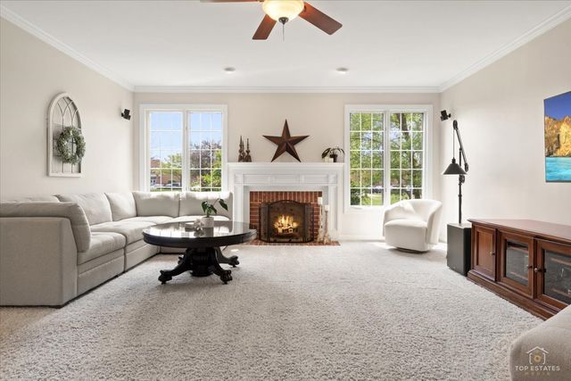 3848 Junebreeze Lane, Naperville, IL 60564