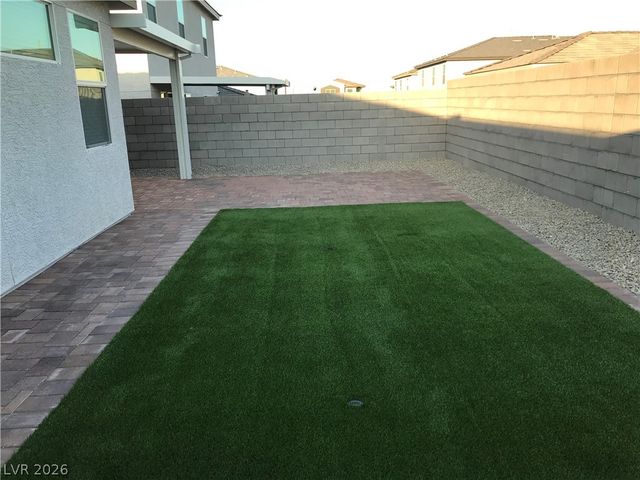 10195 Handline Chute Street, Las Vegas, NV 89166