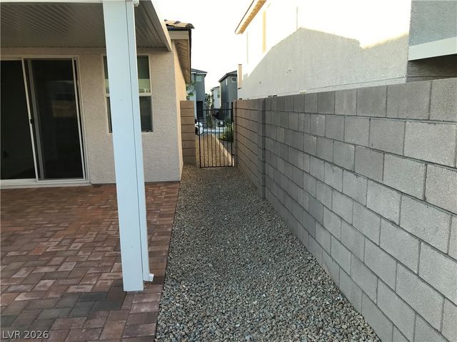 10195 Handline Chute Street, Las Vegas, NV 89166