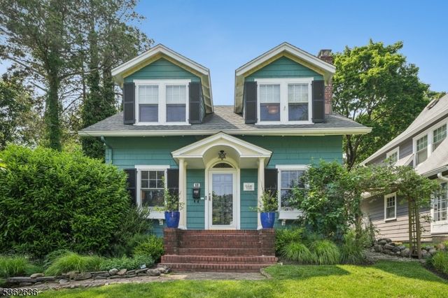 18 Park Ter, Montclair Twp., NJ 07043