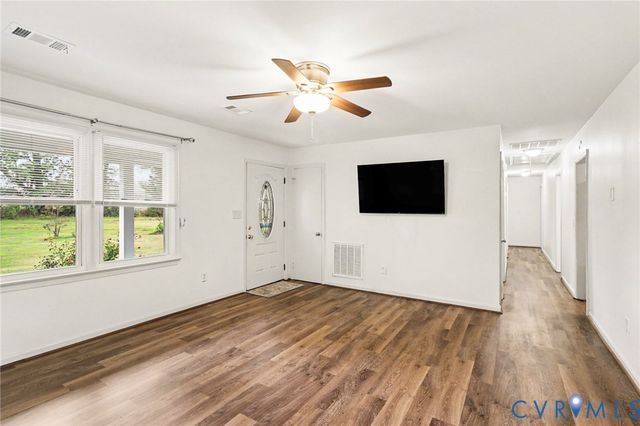 6921 Hines Rd, Disputanta, VA 23842