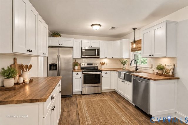 6921 Hines Rd, Disputanta, VA 23842