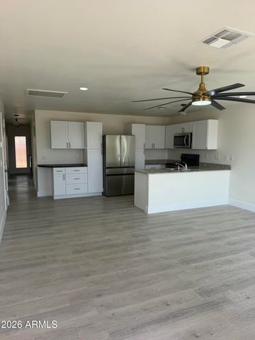 466 BRANDEIS Drive, Morristown, AZ 85342