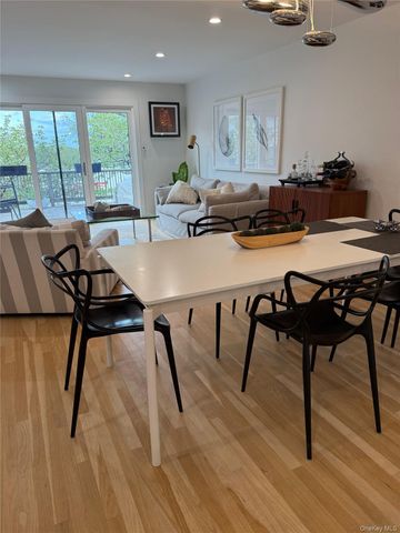 3041 Mitchell Road, Westhampton Beach, NY 11978