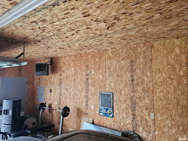 1517 MONMOUTH Boulevard, Galesburg, IL 61401