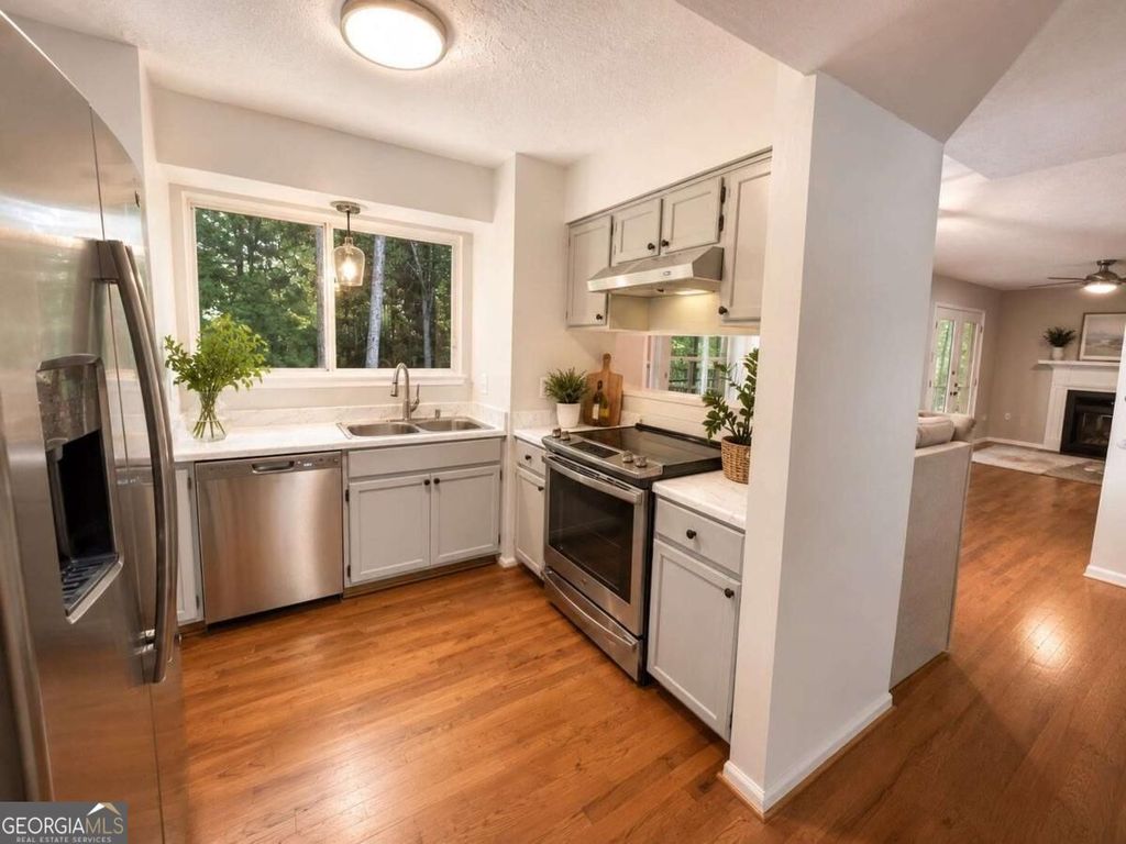 10535 Virginia Pine Lane, Alpharetta, GA 30022 — photo 5