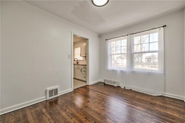 3407 S Cedar Avenue, Independence, MO 64052