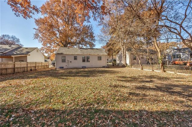 3407 S Cedar Avenue, Independence, MO 64052