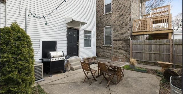 1350 N Bell Avenue 1, Chicago, IL 60622