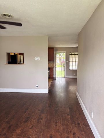 5631 Groveton Street, Houston, TX 77033