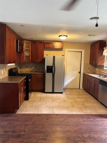 5631 Groveton Street, Houston, TX 77033