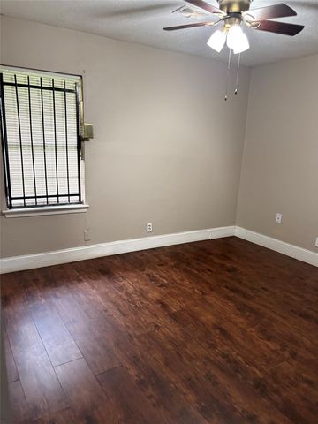 5631 Groveton Street, Houston, TX 77033