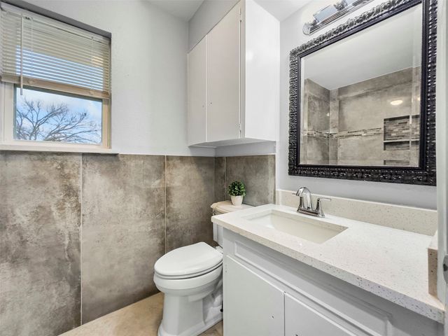 2917 Hickox Road, Rowlett, TX 75089