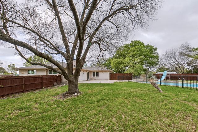 2917 Hickox Road, Rowlett, TX 75089
