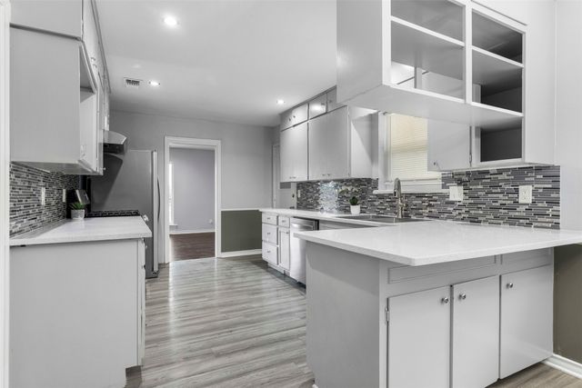 2917 Hickox Road, Rowlett, TX 75089