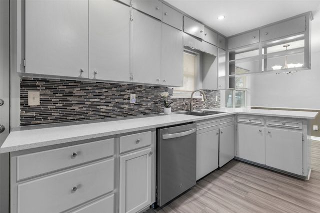 2917 Hickox Road, Rowlett, TX 75089