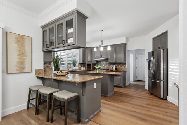 824 Harrier Pl, Davis, CA 95616