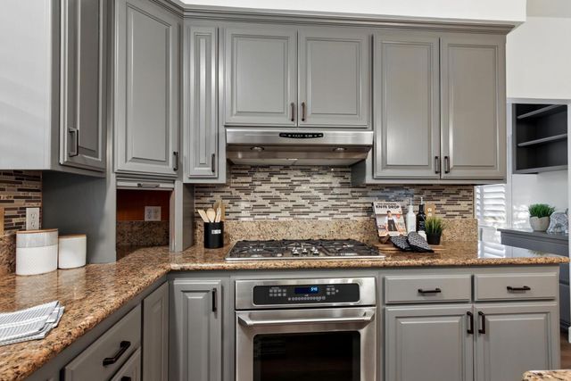 824 Harrier Pl, Davis, CA 95616