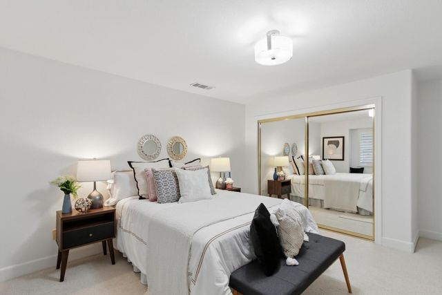 824 Harrier Pl, Davis, CA 95616