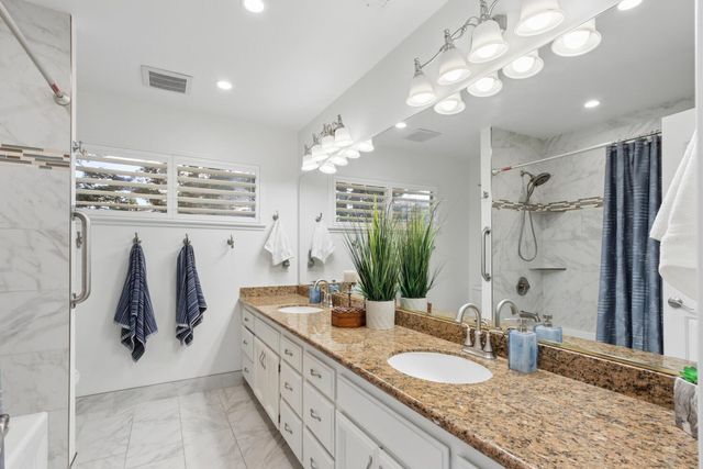 824 Harrier Pl, Davis, CA 95616