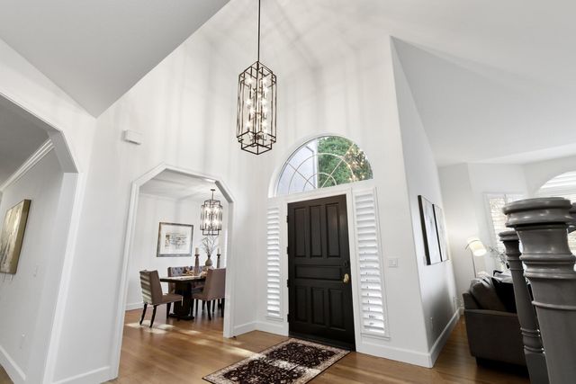 824 Harrier Pl, Davis, CA 95616