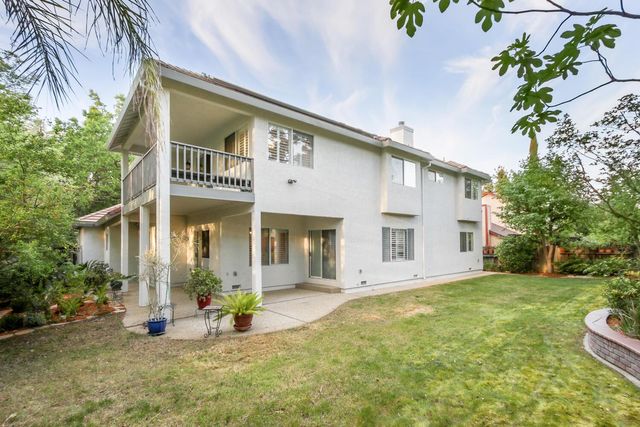 824 Harrier Pl, Davis, CA 95616