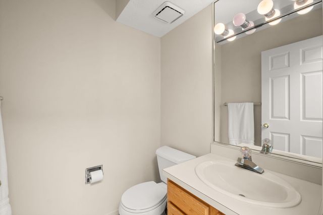 5712 PAPAYA Place NE, Albuquerque, NM 87111