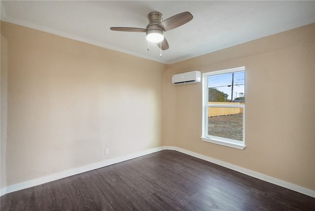 3826 Willow St, Corpus Christi, TX 78411