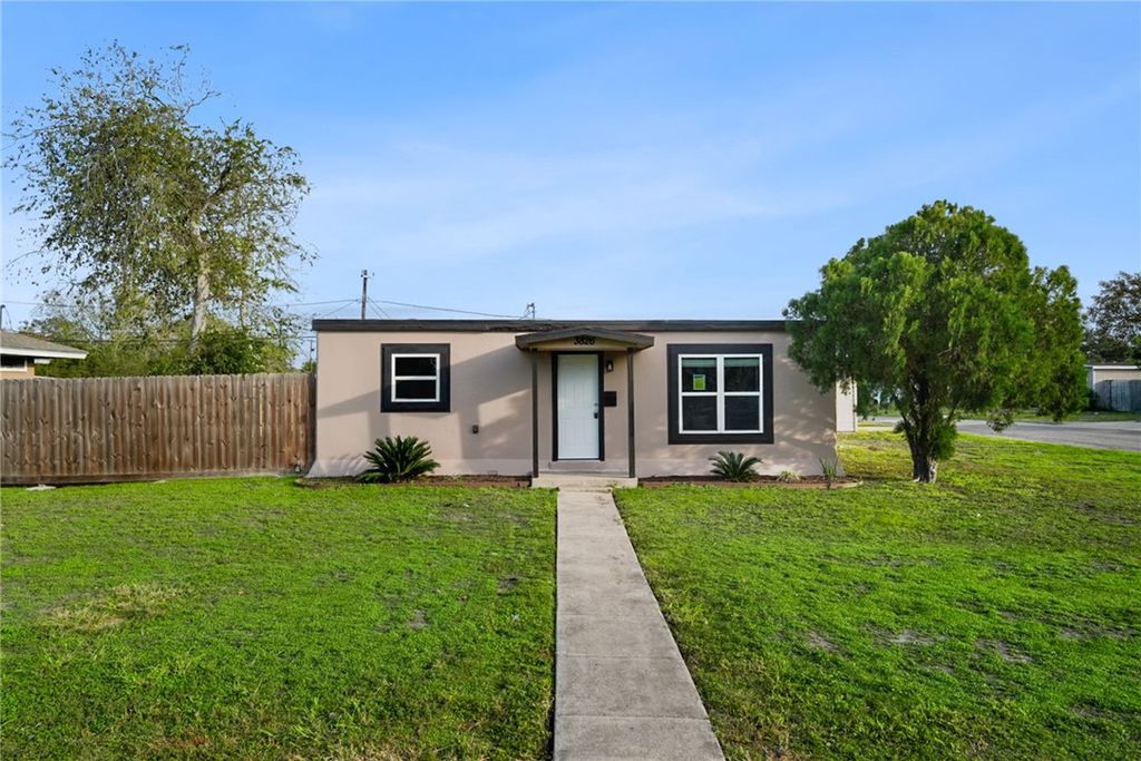 3826 Willow St, Corpus Christi, TX 78411