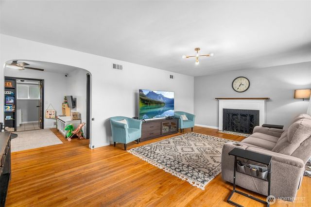 1735 SW Gails Avenue, Chehalis, WA 98532