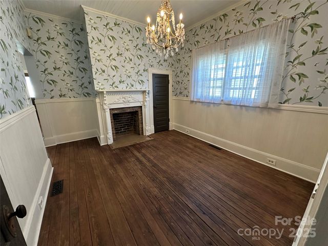 115 E Steele Street, Salisbury, NC 28144