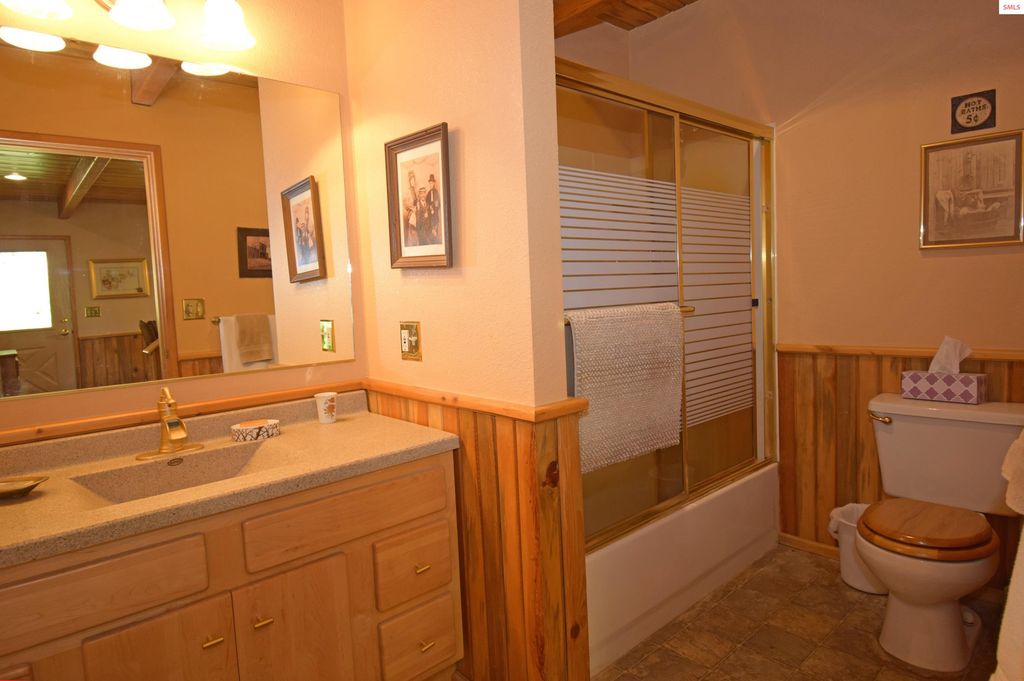 4456 Westside Rd, Bonners Ferry, ID 83805 photo 13