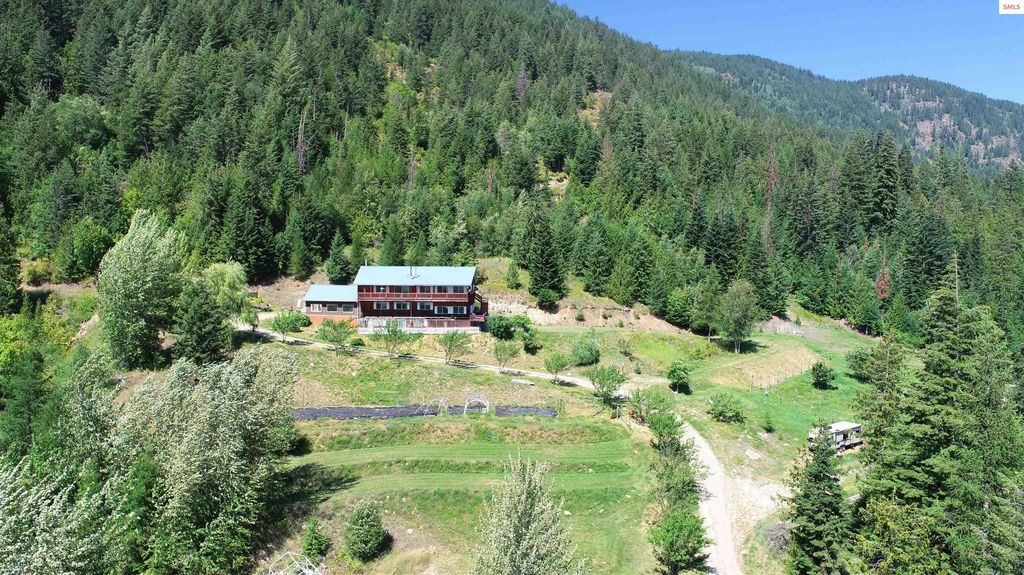 4456 Westside Rd, Bonners Ferry, ID 83805 photo 2
