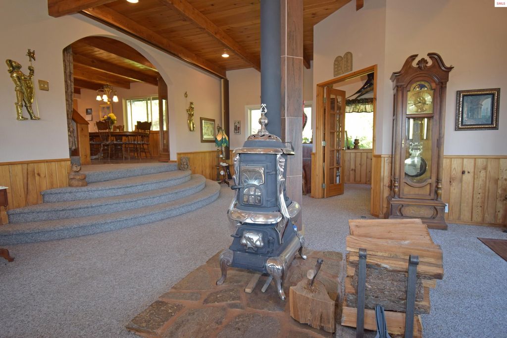 4456 Westside Rd, Bonners Ferry, ID 83805 photo 8