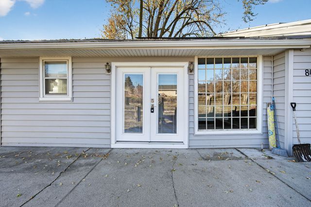 805 N Roche Street, Knoxville, IA 50138