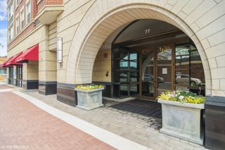 77 S Evergreen Avenue 606, Arlington Heights, IL 60005