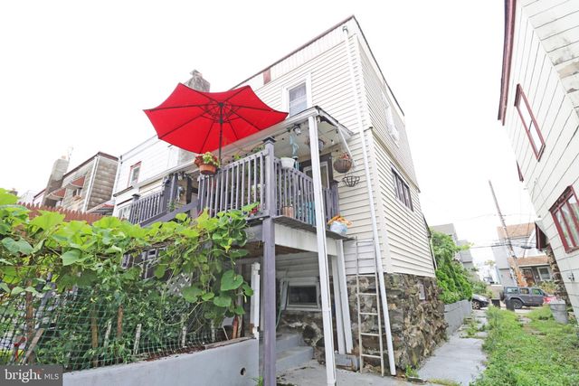 111 OAKLEY RD, Upper Darby, PA 19082